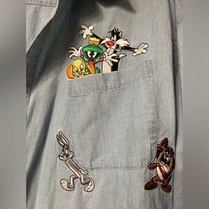 Vintage 90’s Looney Tunes Warner Bros Studio Store Denim Jean Shirt XL
